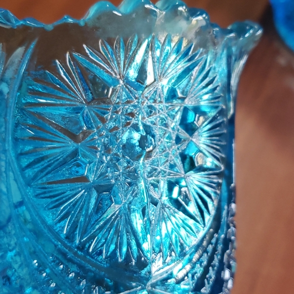 Weaton Sawtooth edge Bowls - Picture 2 of 3